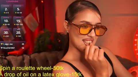 Snapshot of emiliyaroude chatting on 26, 9, 2025 Emiliya online show from 26, 9, 2025