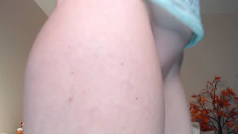 Snapshot of emilly_angel chatting on 25, 12, 2024 Emily online show from 25, 12, 2024