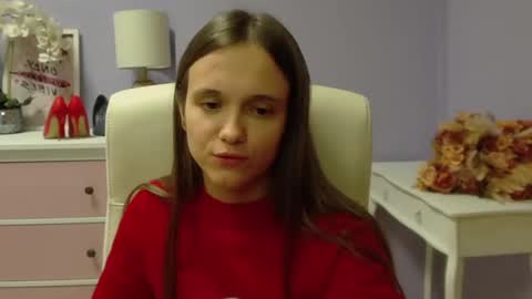 Emilly online show from 7, 12, 2024