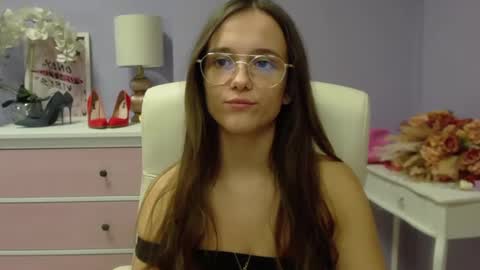 Emilly online show from 11, 1, 2025