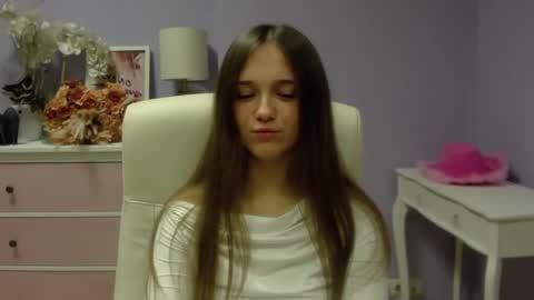 Emilly online show from 28, 1, 2025