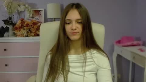 Emilly online show from 6, 2, 2025