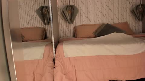 emilly_mell online show from 24, 9, 2025