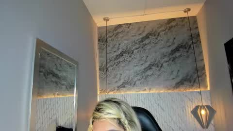 emilly_mell online show from 17, 1, 2026