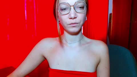 Emilly online show from 4, 2, 2026