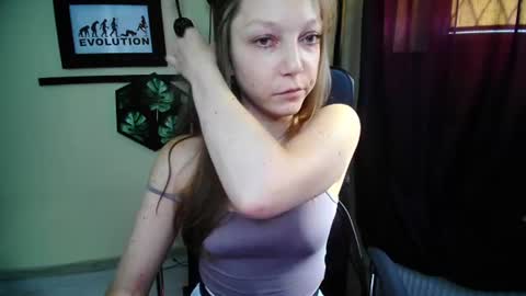 Emilly online show from 25, 6, 2026
