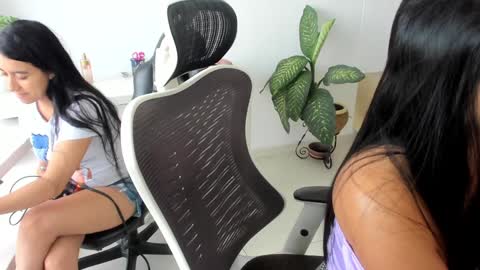 Emilly  online show from 29, 10, 2025