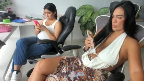 Snapshot of emillybrowm chatting on 24, 3, 2026 Emilly online show from 24, 3, 2026