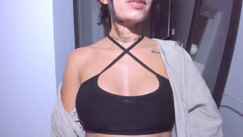 emilly online show from 23, 3, 2026