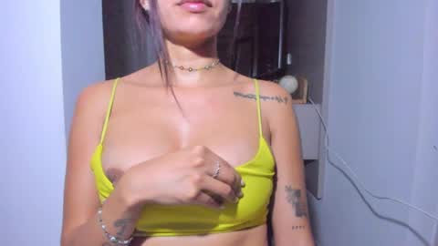 Snapshot of emillyhils1 chatting on 29, 5, 2026 emilly online show from 29, 5, 2026