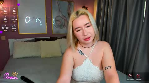 Snapshot of emily__bliss chatting on 18, 2, 2026 Emily Bliss online show from 18, 2, 2026