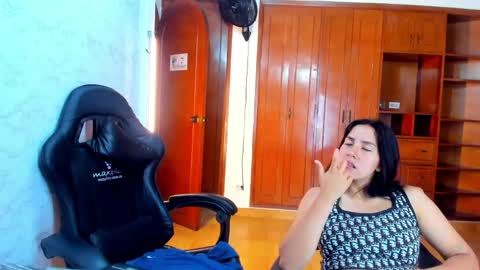 Snapshot of emily_and_soffy chatting on 29, 4, 2026 Emily and Soffy online show from 29, 4, 2026