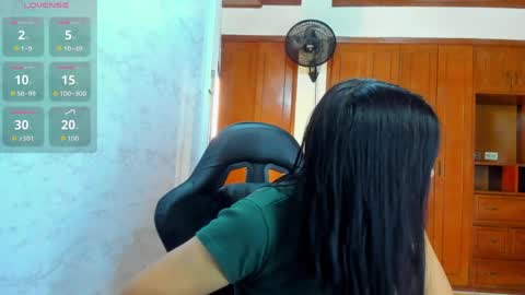 Snapshot of emily_and_soffy chatting on 6, 5, 2026 Emily and Soffy online show from 6, 5, 2026