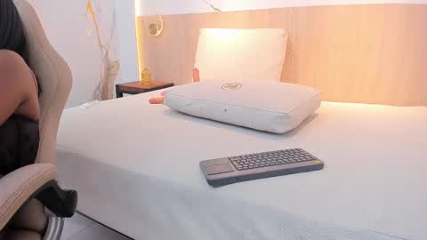 emily online show from 13, 9, 2025