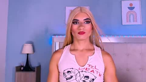 emily_castillo_1 online show from 23, 9, 2025