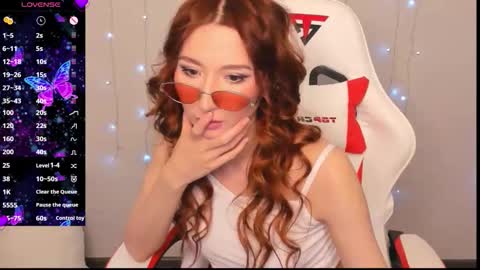 emily_cline online show from 16, 10, 2025