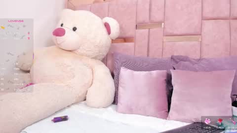 Snapshot of emily_daarell chatting on 26, 2, 2026 M I A online430pm- 930pm online show from 26, 2, 2026