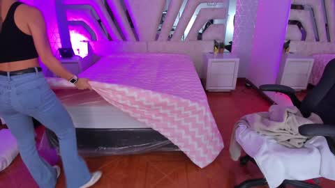 Emily online show from 16, 1, 2025