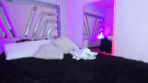 Emily online show from 5, 3, 2025