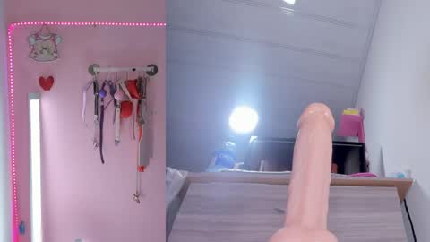 Snapshot of emily_foxxxi chatting on 26, 4, 2026 emily_foxxxi online show from 26, 4, 2026