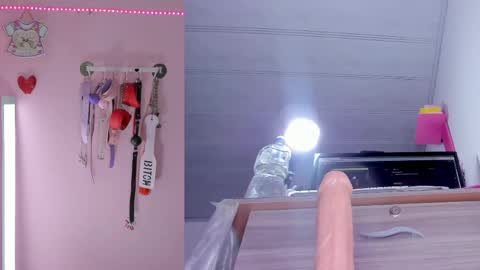 Snapshot of emily_foxxxi chatting on 29, 5, 2026 emily_foxxxi online show from 29, 5, 2026