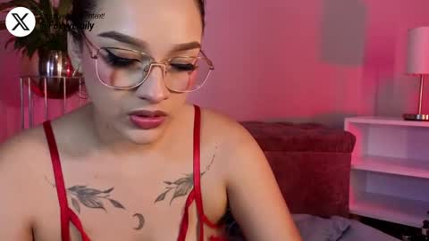 Snapshot of emily_foxyy chatting on 23, 4, 2026 Emily online show from 23, 4, 2026