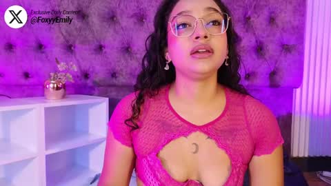 Snapshot of emily_foxyy chatting on 18, 5, 2026 Emily online show from 18, 5, 2026