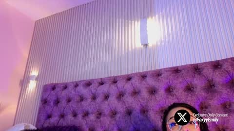 Snapshot of emily_foxyy chatting on 25, 5, 2026 Emily online show from 25, 5, 2026