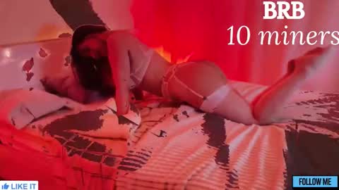 Snapshot of emily_gin chatting on 18, 9, 2025 EMILY online show from 18, 9, 2025