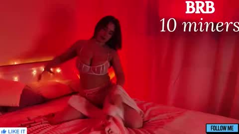 Snapshot of emily_gin chatting on 7, 10, 2025 EMILY online show from 7, 10, 2025