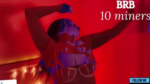 Snapshot of emily_gin chatting on 15, 10, 2025 EMILY online show from 15, 10, 2025