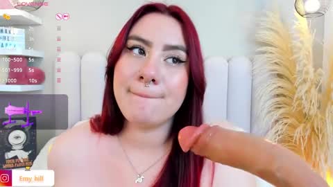 Snapshot of emily_hill___ chatting on 14, 1, 2025 EMILY Monday 5-2 am From Tuesday to Friday5-1 am Colombia time online show from 14, 1, 2025