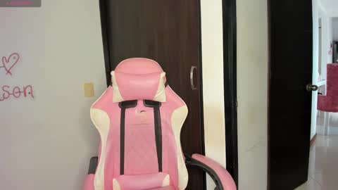 independet model online show from 25, 12, 2024