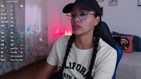 Snapshot of emily_leroy571240 chatting on 23, 10, 2025 emily leroy. online show from 23, 10, 2025