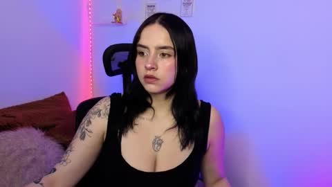 Emily Lindey online show from 8, 2, 2026