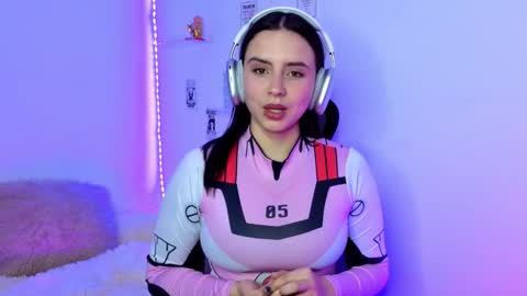 Emily Lindey online show from 13, 2, 2026