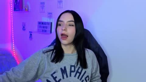 Emily Lindey online show from 6, 3, 2026