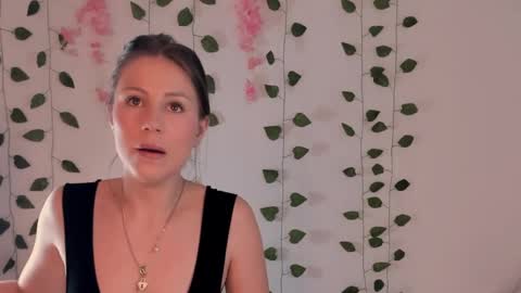 Emily online show from 20, 2, 2025