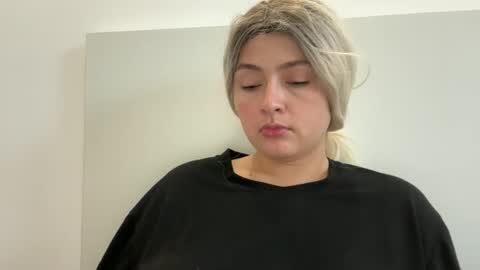 emily_morning_dew online show from 6, 10, 2025