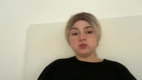 emily_morning_dew online show from 14, 10, 2025