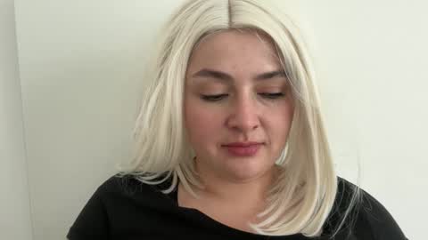 emily_morning_dew online show from 11, 4, 2026