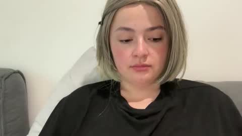 Snapshot of emily_morning_dew chatting on 19, 5, 2026 emily_morning_dew online show from 19, 5, 2026