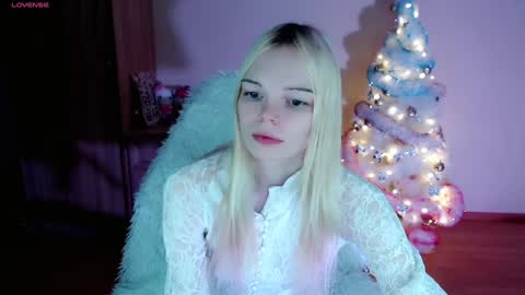 Lia online show from 2, 1, 2025