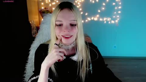 Lia online show from 25, 2, 2025