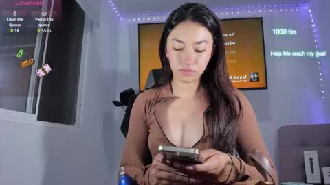 emily_palmeer online show from 13, 3, 2026