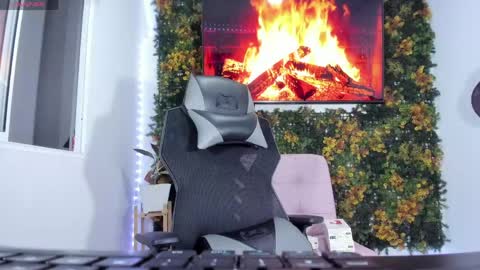 emily_palmeer online show from 18, 4, 2026