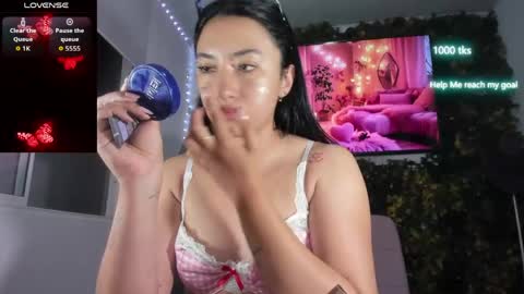 Snapshot of emily_palmeer chatting on 5, 6, 2026 emily_palmeer online show from 5, 6, 2026