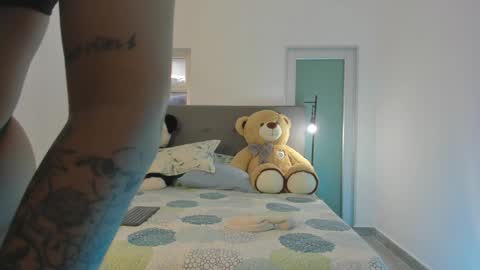 Snapshot of emily_sejmet chatting on 2, 1, 2025 SEJMET LOVE online show from 2, 1, 2025