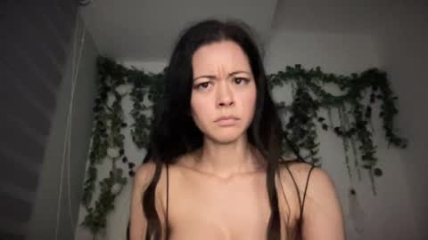 Snapshot of emilyalexa chatting on 5, 6, 2026 Emily Alexa online show from 5, 6, 2026