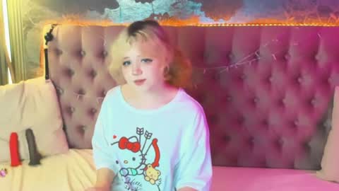 Baby Emelli online show from 28, 5, 2026
